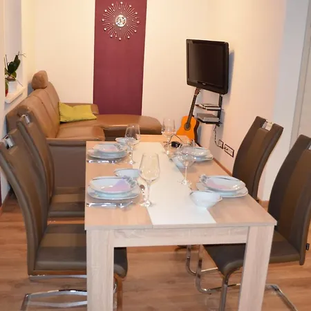 34a Paulstrasse * Postbauer-Heng